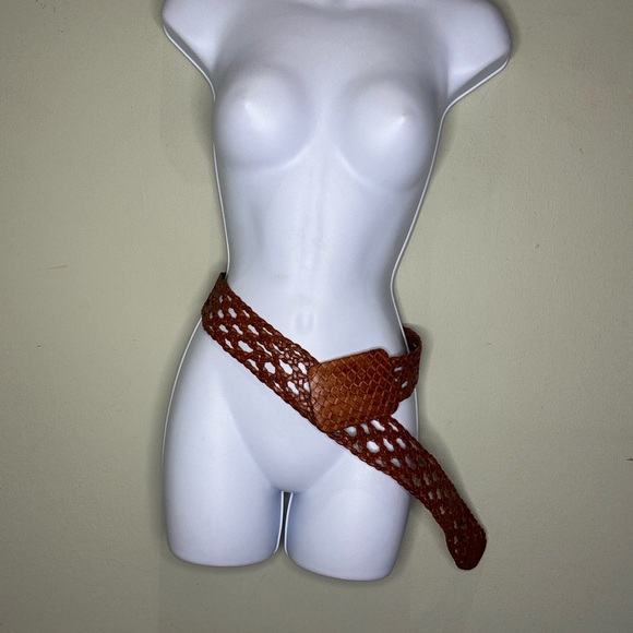 Motif 56 brown leather braided belt - Picture 5 of 5